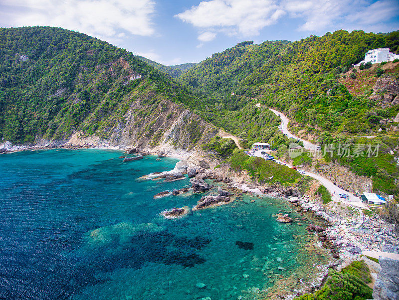 希腊斯科普洛斯岛的Agios Ioannis海滩和海岸线